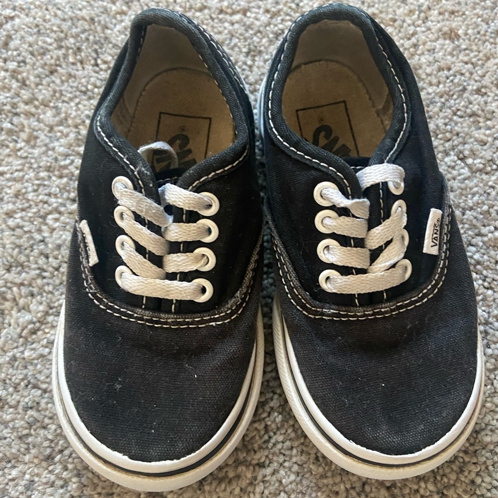 Toddler Size 6.5 Black and White Unisex Vans